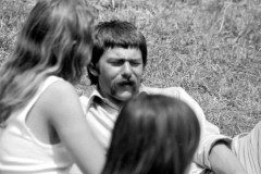 1976-004-rr