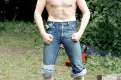 1977-060-mr