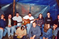 2002-008-ek